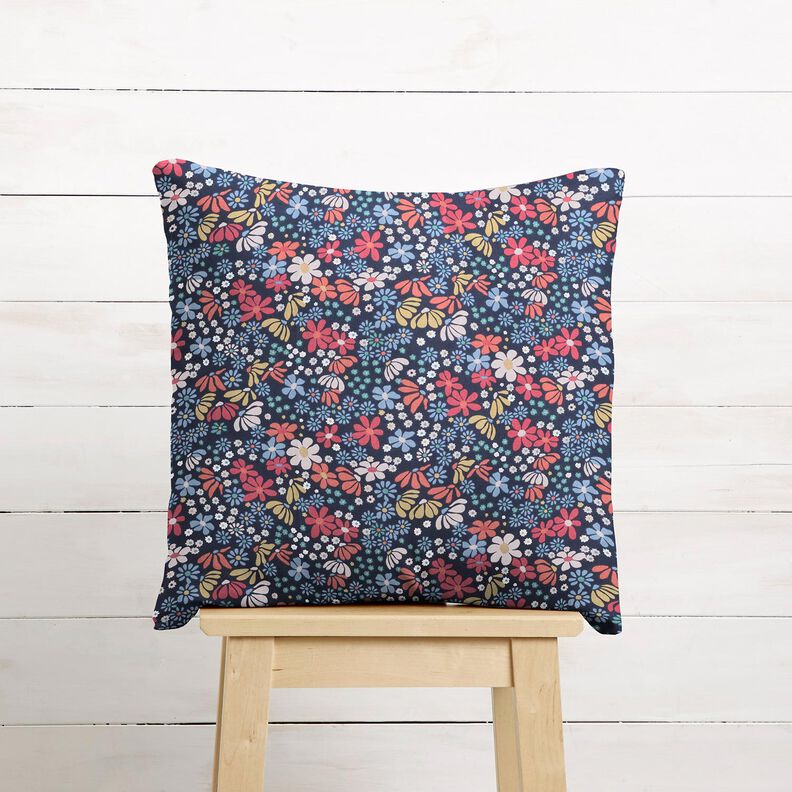 Bomuldsstof Cretonne blandede blomster – natblå,  image number 6