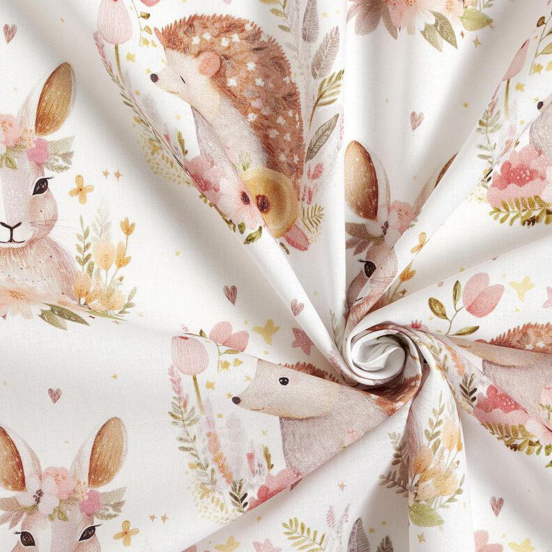 Bomuldspoplin Hare og pindsvin i en blomsterrank Digitaltryk – elfenben,  image number 3